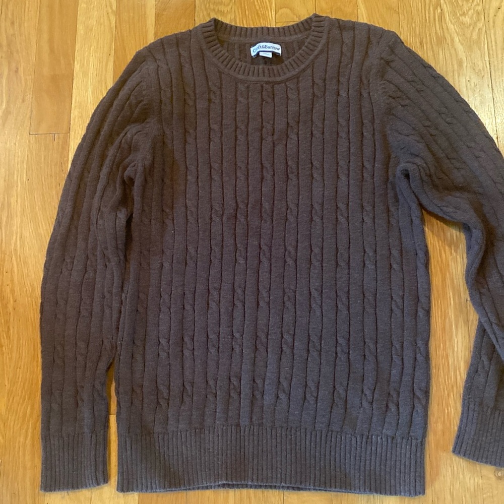 Croft and Barrow. Brown crewneck sweater.